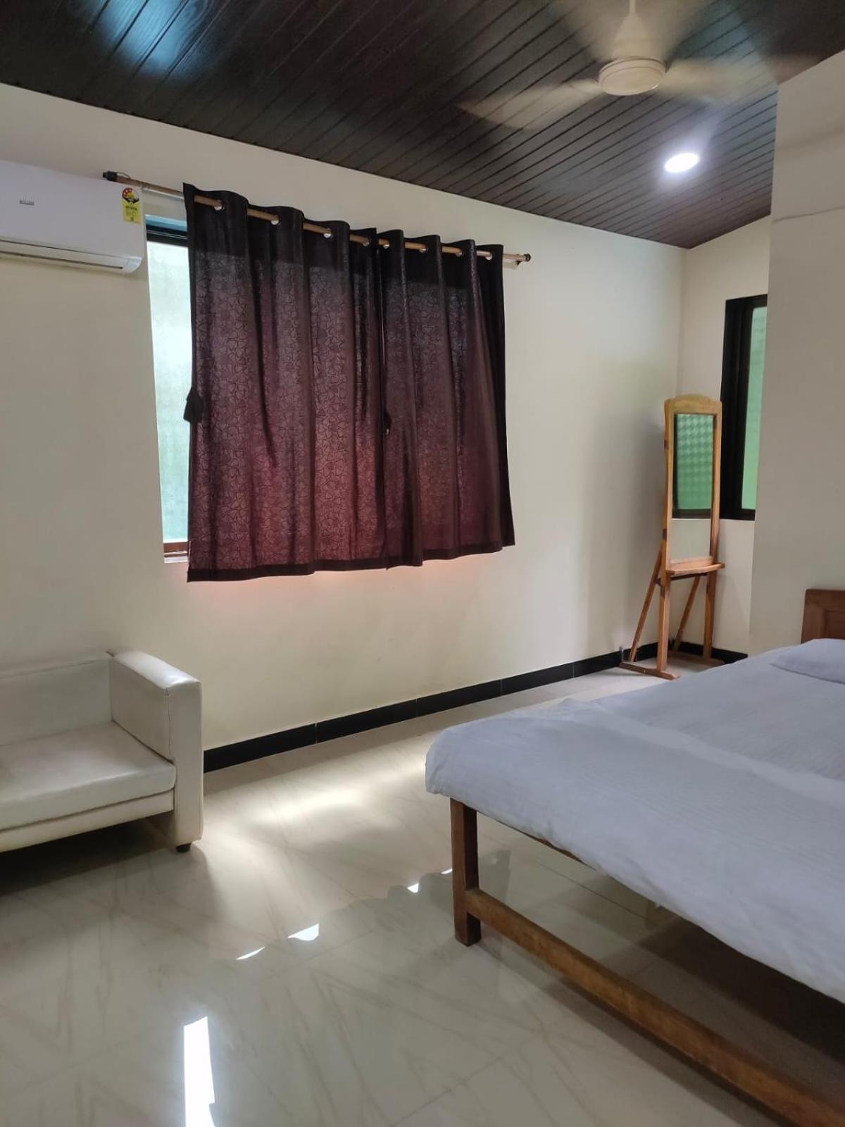 Gokul Cottage & Villa Revadanda Ngoại thất bức ảnh