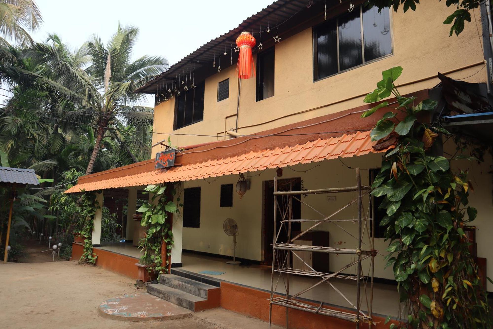 Gokul Cottage & Villa Revadanda Ngoại thất bức ảnh
